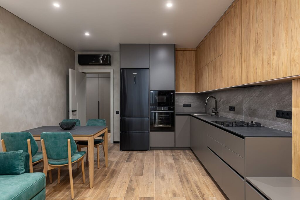 Вул. Угорська