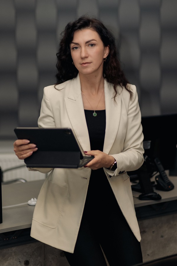 Олена Перкова